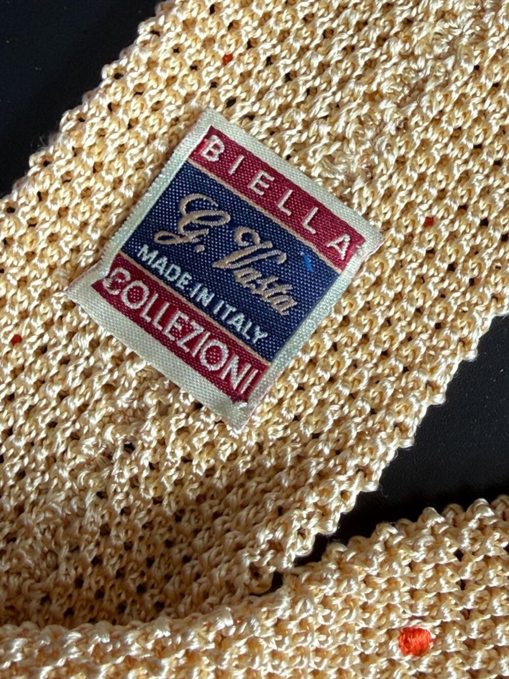 Biella G. Vasta Collezioni Silk Knit Tie Italy in Pale Yellow with Red Dots - Picture 5 of 7